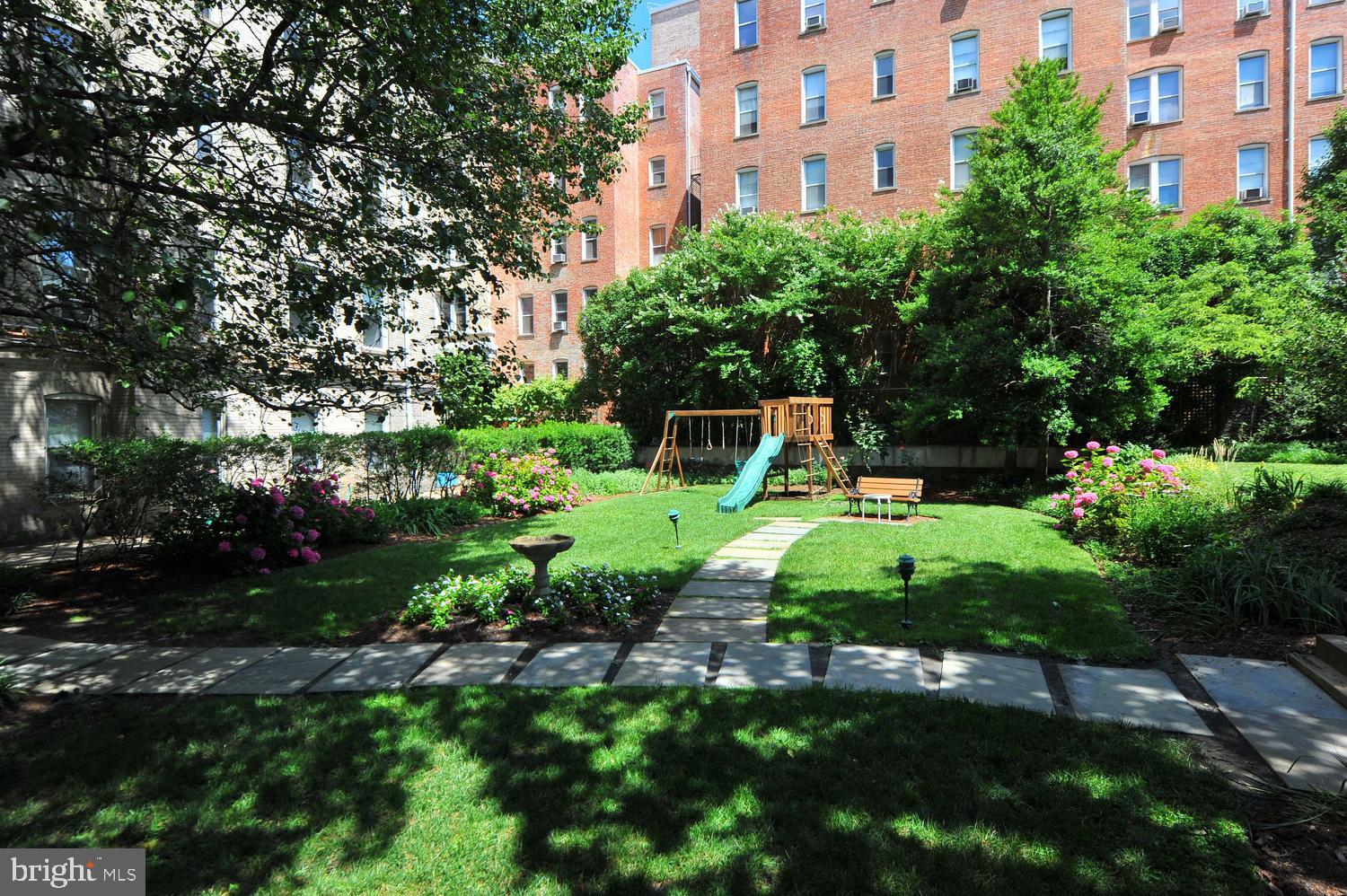 2022 Columbia Road Northwest, Unit 606 Washington, DC 20009 - Photo 34 of 52 Beautiful Courtyard