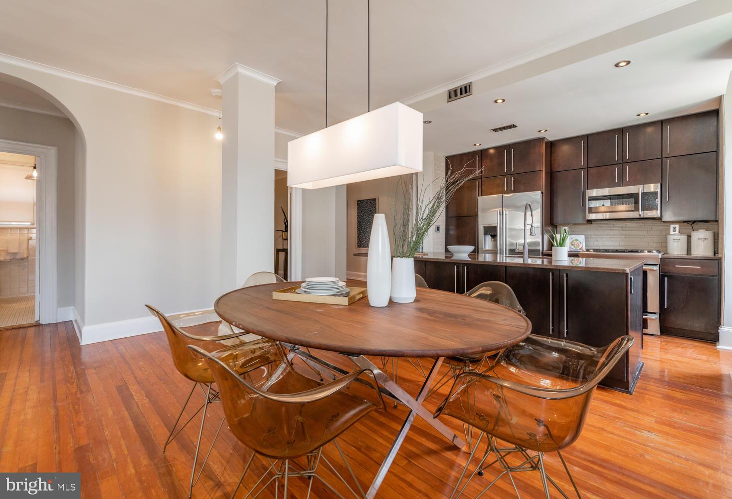 2022 Columbia Road Northwest, Unit 606 Washington, DC 20009 - Photo 7 of 52 Dining Room adjacent to open-concept Kitchen.