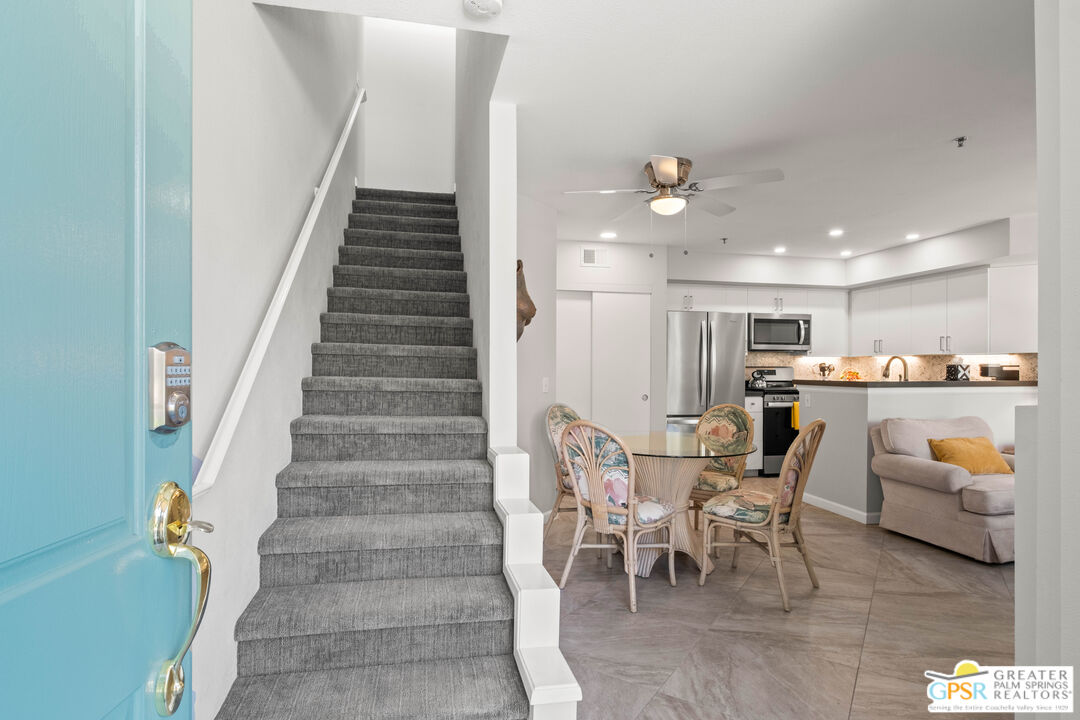 1555 North Chaparral Road, Unit 303 Palm Springs, CA 92262 - Photo 5 of 31