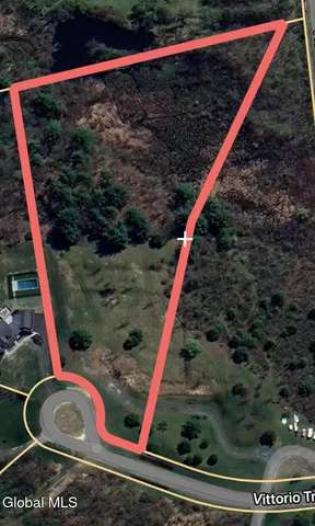 $315,000 | 4 Vittorio Trail, Clifton Park, NY 12019