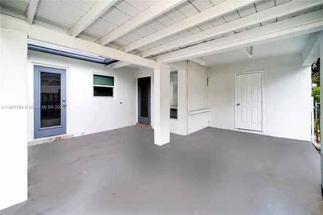 $469,000 | 6620 Charleston Street, Hollywood, FL 33024