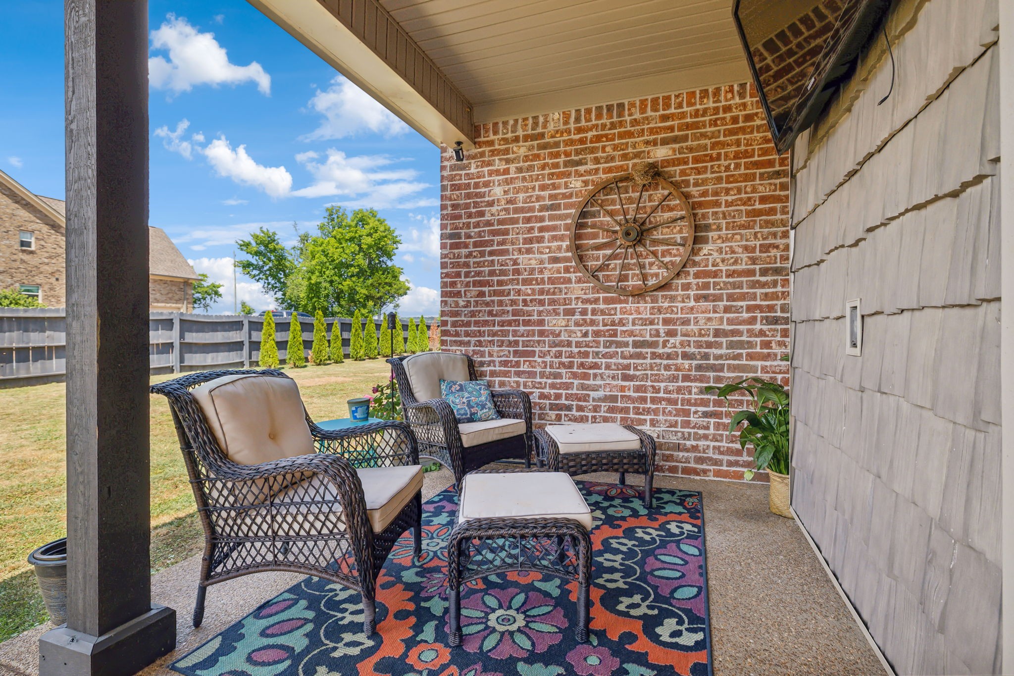 101 Flat Woods Road Lebanon, TN 37090 - Photo 30 of 55 a couple of chairs sitting in front of a door