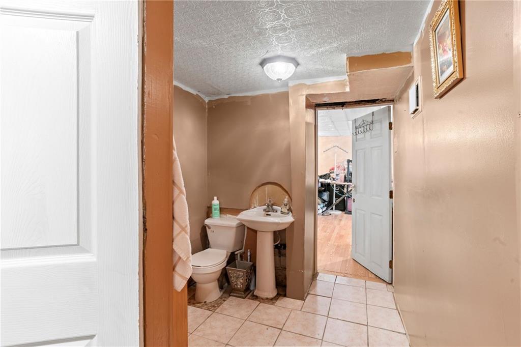 3269 Library Road Pittsburgh, PA 15234 - Photo 22 of 48