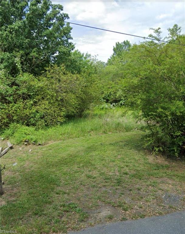 605 Broad Street Walnut Cove, NC 27052 - Photo 5 of 5