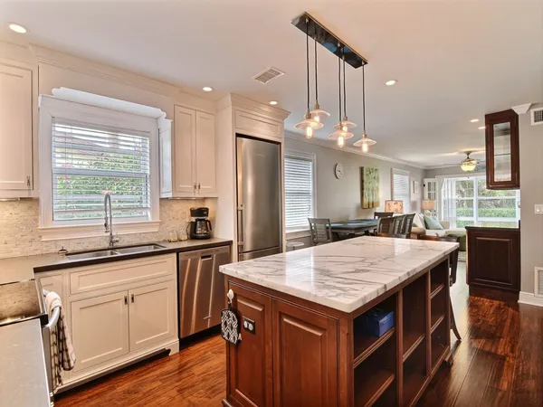 $1,750 | 5400 Jimmy Buffett Mem Highway, Unit E1, Indian River Shores, FL 32963