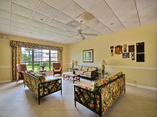 $1,750 | 5400 Jimmy Buffett Mem Highway, Unit E1, Indian River Shores, FL 32963