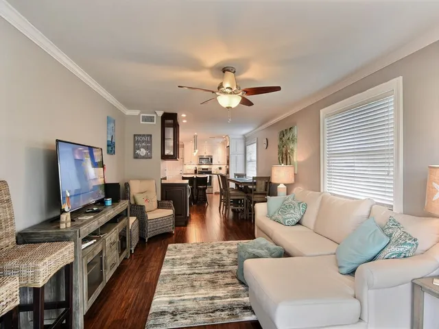 $1,750 | 5400 Florida A1A, Unit E1, Indian River Shores, FL 32963