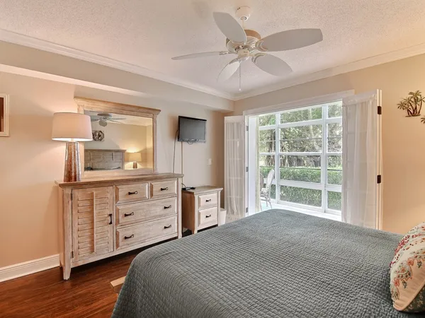 $1,750 | 5400 Jimmy Buffett Mem Highway, Unit E1, Indian River Shores, FL 32963