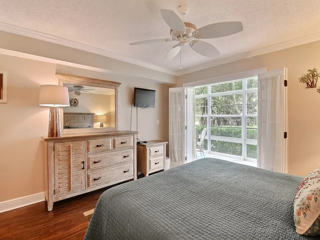 $1,750 | 5400 Florida A1A, Unit E1, Indian River Shores, FL 32963