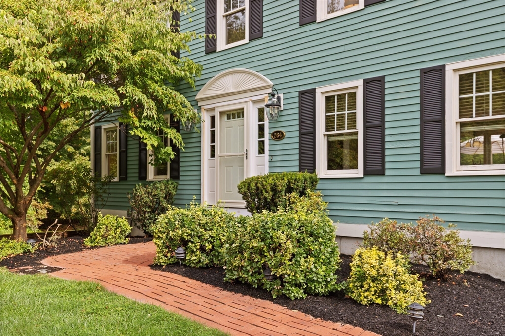 264 Bay Road Easton, MA 02356 - Photo 3 of 27 Gallery Image 3