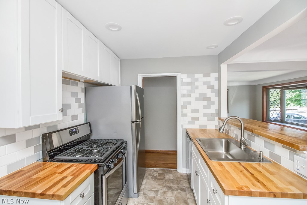 5866 Pearl Road Cleveland, OH 44130 - Photo 5 of 27
