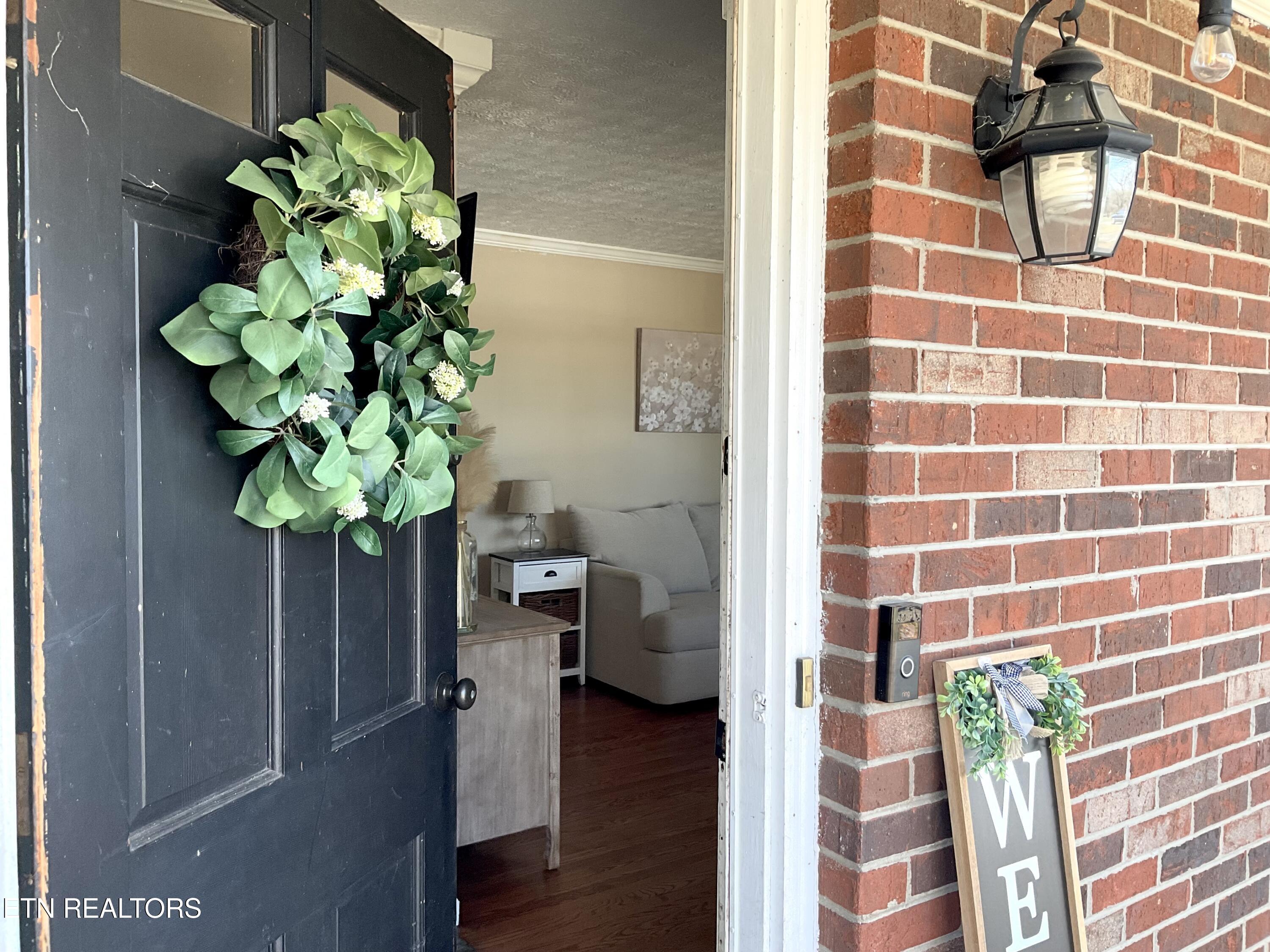 8116 Shelton Road Corryton, TN 37721 - Photo 4 of 28 Come on In!