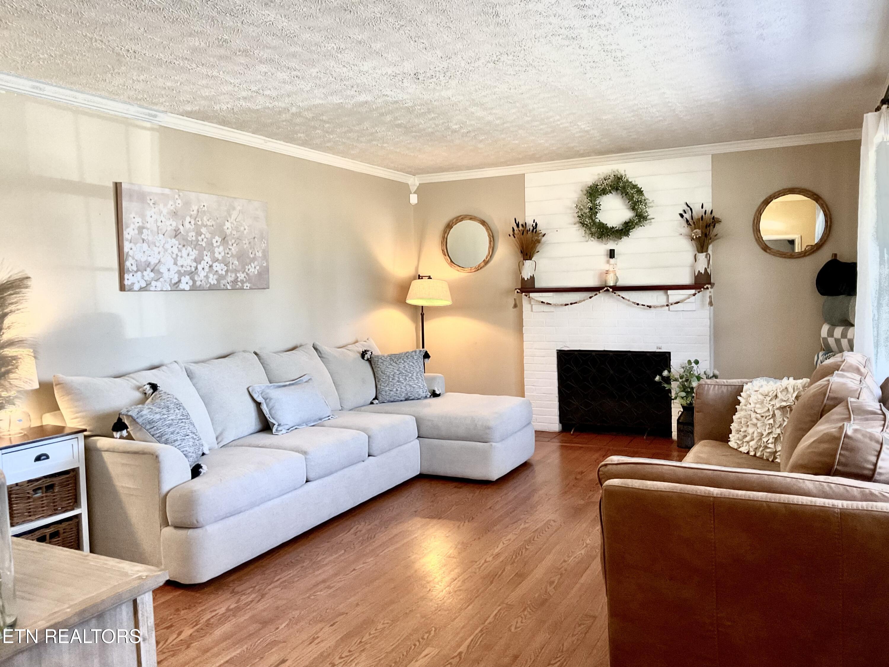 8116 Shelton Road Corryton, TN 37721 - Photo 7 of 28 Family Room