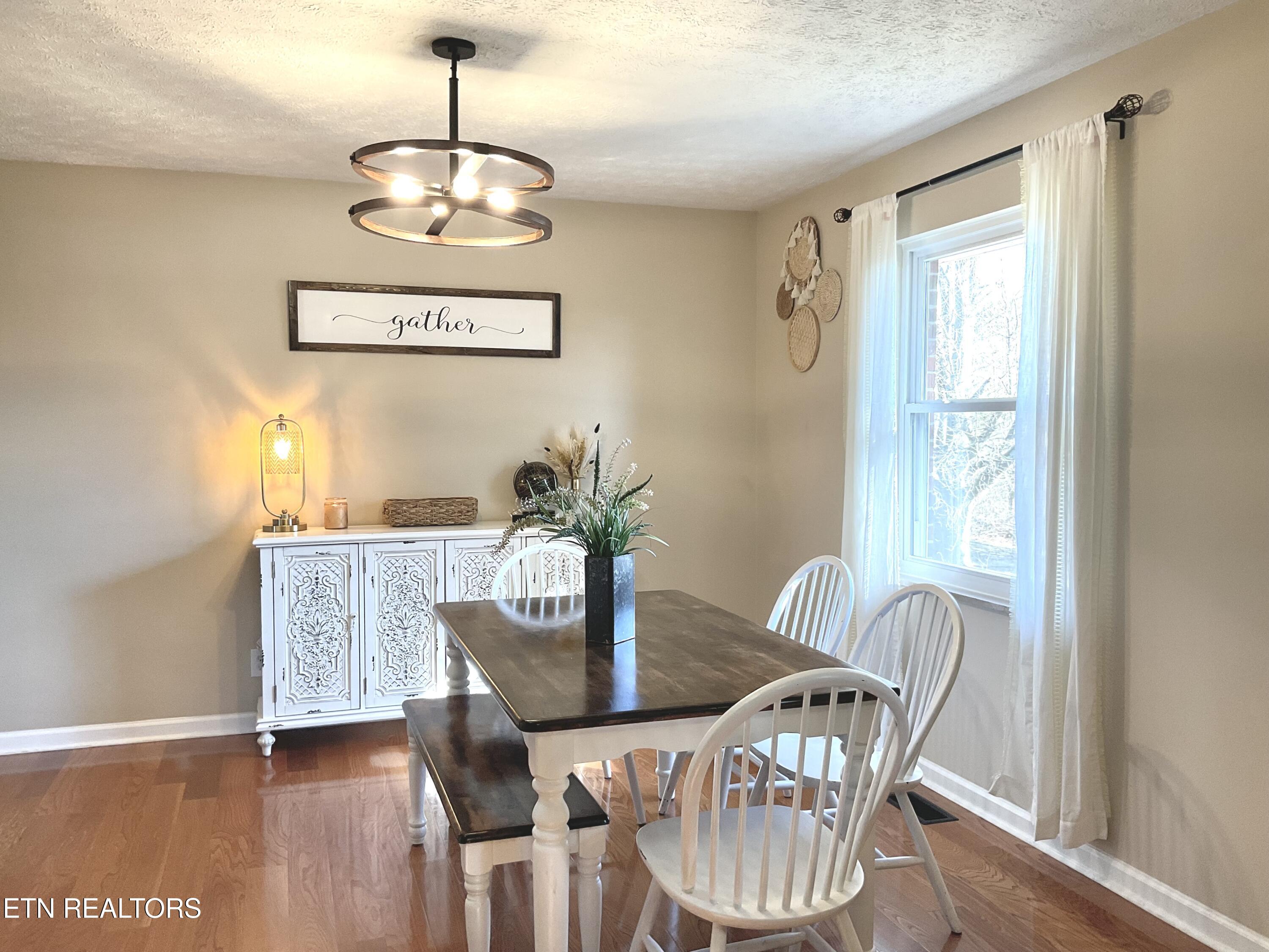 8116 Shelton Road Corryton, TN 37721 - Photo 8 of 28 Dining area