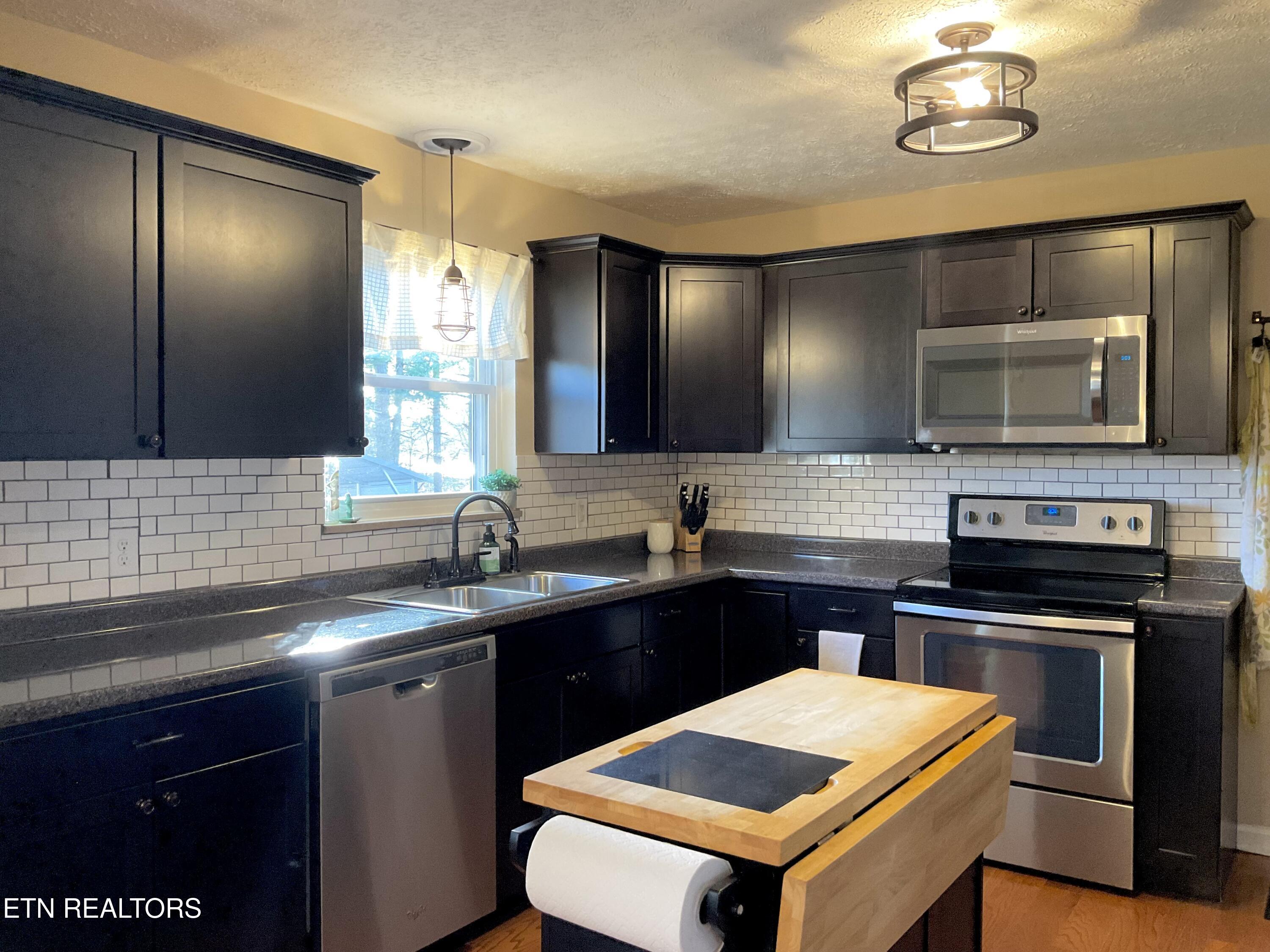 8116 Shelton Road Corryton, TN 37721 - Photo 10 of 28 Kitchen