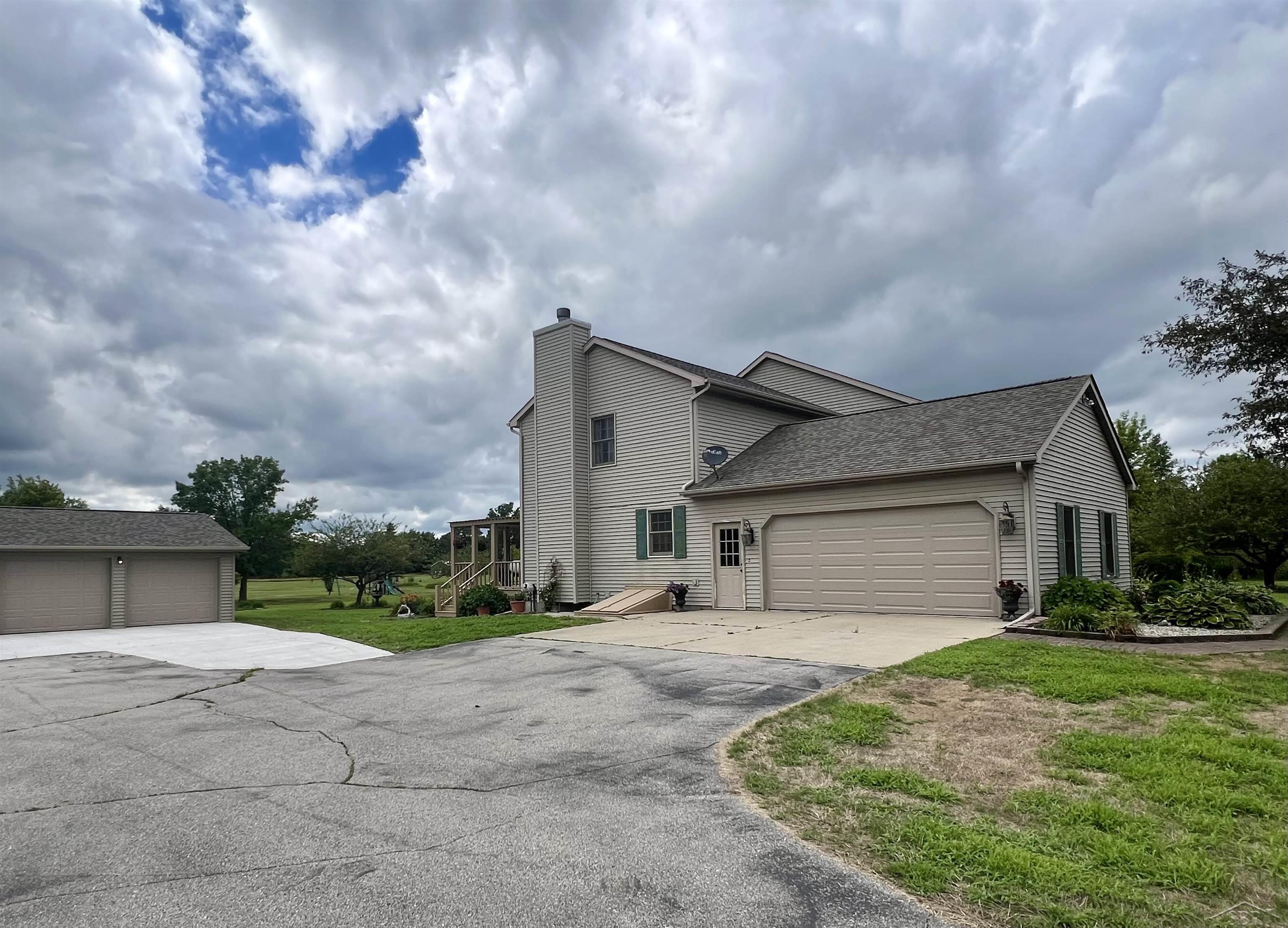 3841 Hackett Road Saginaw, MI 48603 - Photo 40 of 44 50145326-4c809224-c506-4def-9f1b-9963d9929b98.JPG