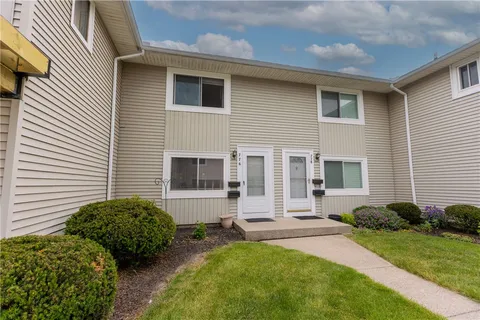 $199,000 | 776 Eastbrooke Lane, Brighton, NY 14618