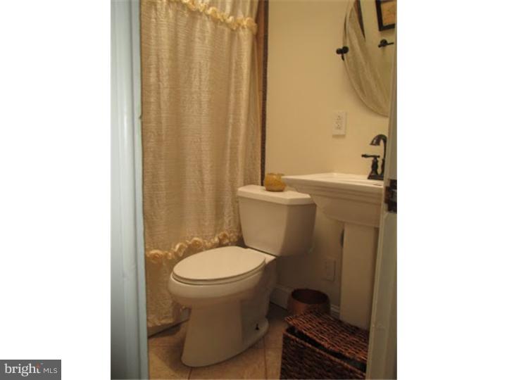 7317 Hiola Road Philadelphia, PA 19128 - Photo 11 of 16 Gallery Image 11