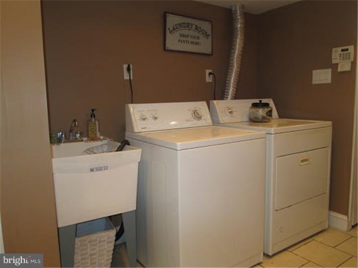 7317 Hiola Road Philadelphia, PA 19128 - Photo 15 of 16 Gallery Image 15
