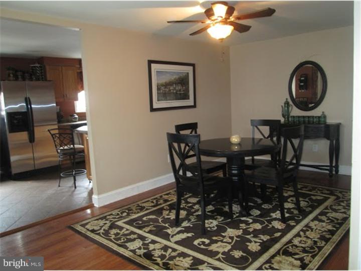 7317 Hiola Road Philadelphia, PA 19128 - Photo 5 of 16 Dining Room