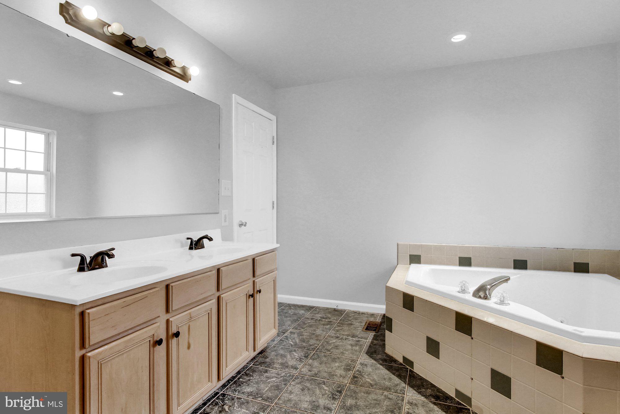 504 Martins Road Reading, PA 19608 - Photo 15 of 28