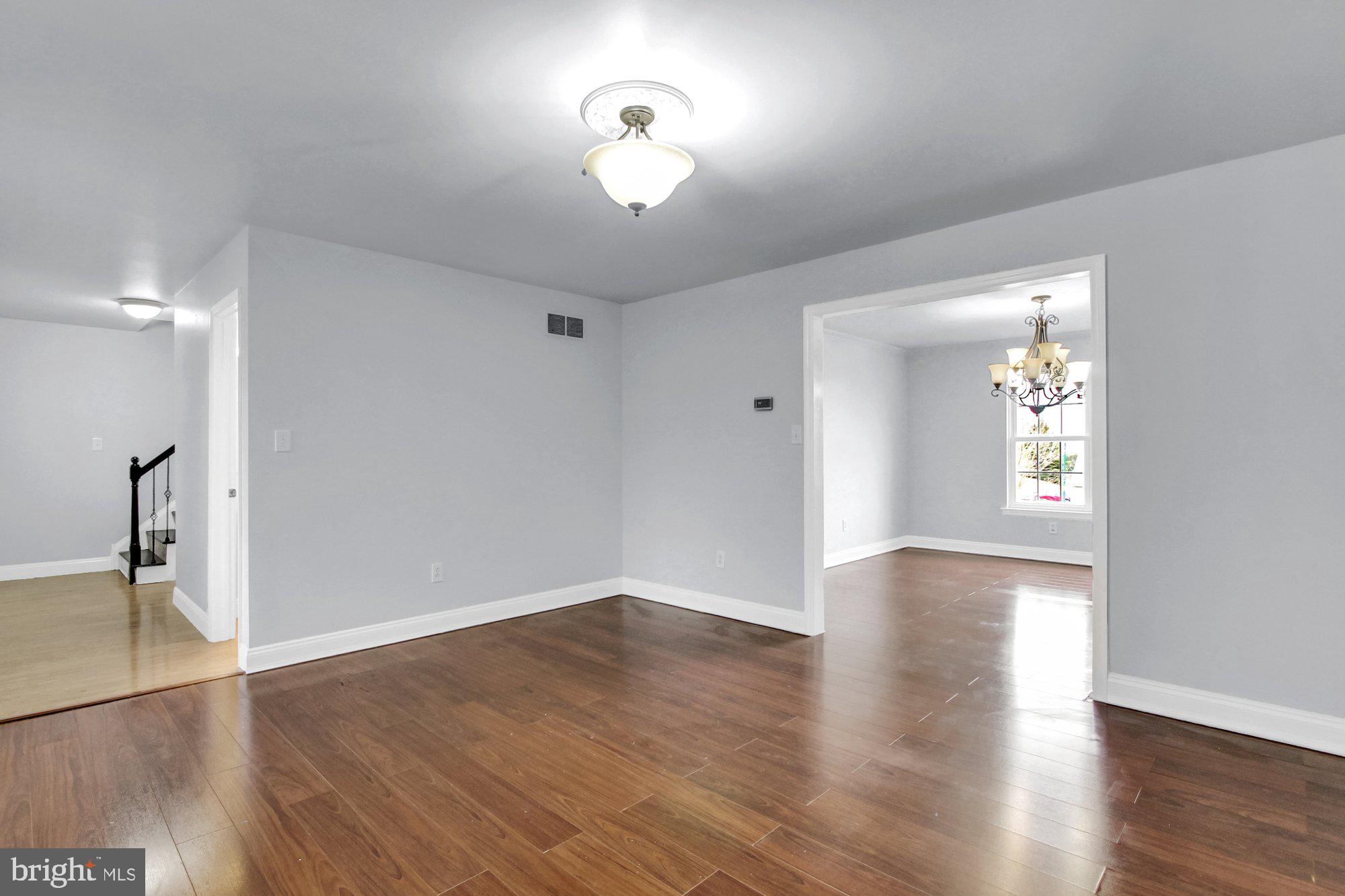 504 Martins Road Reading, PA 19608 - Photo 3 of 28