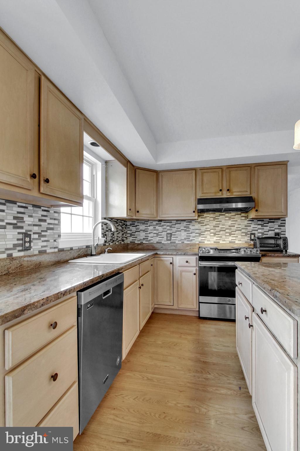 504 Martins Road Reading, PA 19608 - Photo 7 of 28