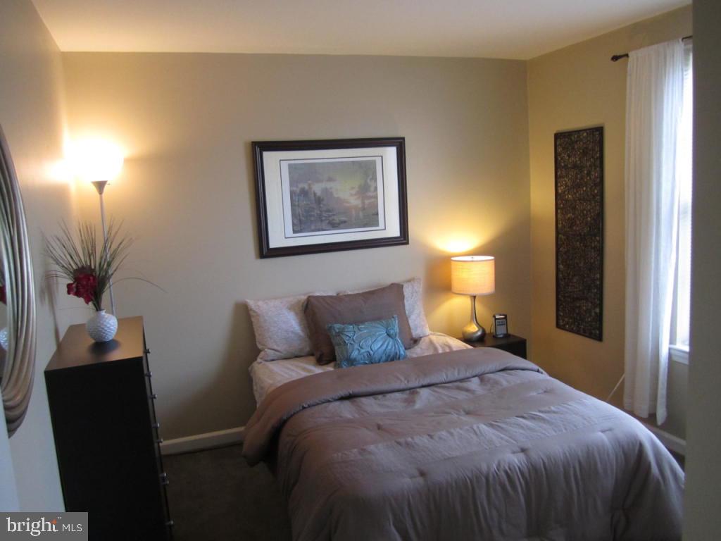 2952 Aster Lane Lititz, PA 17543 - Photo 7 of 13 Gallery Image 7