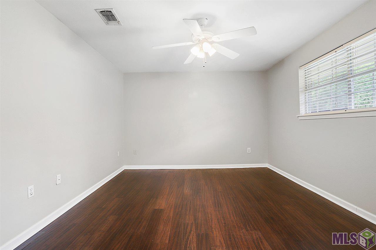 10326 Hackberry Court Baton Rouge, LA 70809 - Photo 9 of 16
