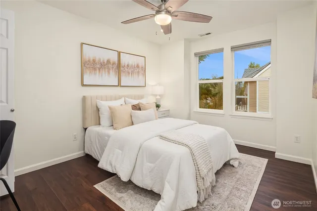 $899,000 | 755 Northwest Juniper Street, Issaquah, WA 98027