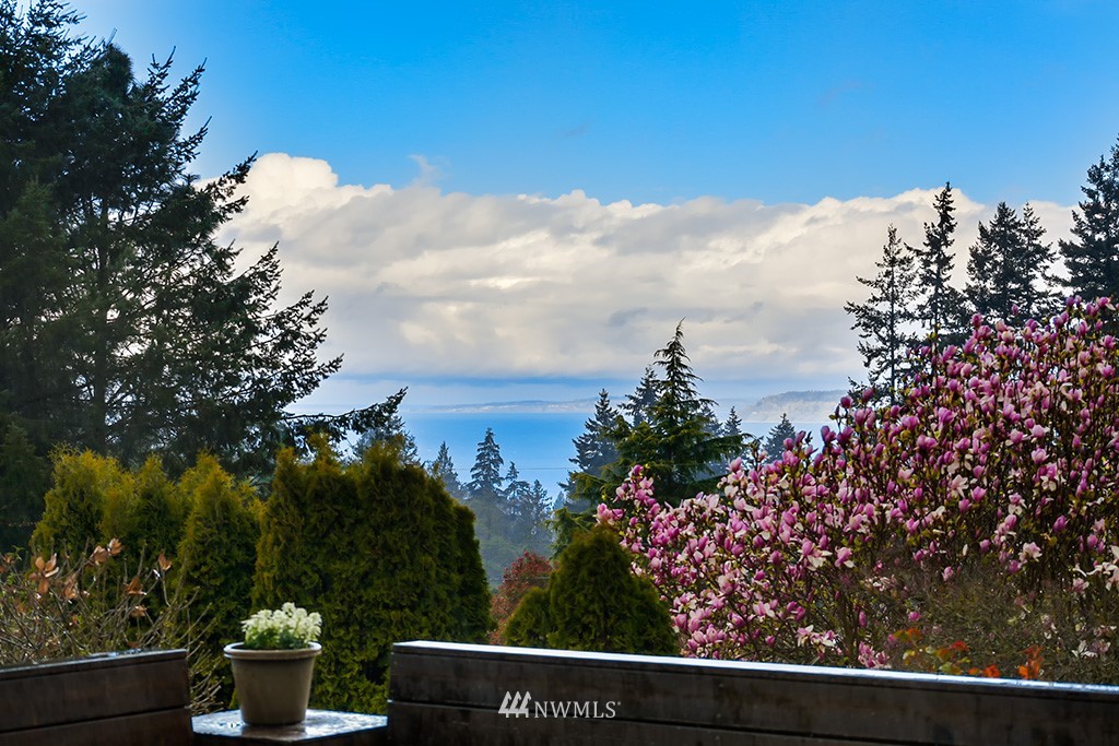 7320 179th Street Southwest Edmonds, WA 98026 - Photo 1 of 24 Gallery Image 1