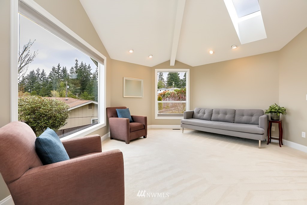 7320 179th Street Southwest Edmonds, WA 98026 - Photo 7 of 24 Gallery Image 7