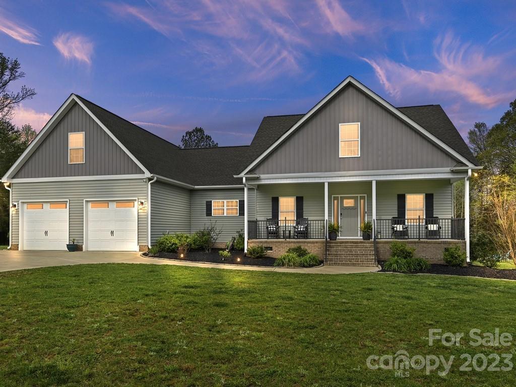 2111 Kingsburry Road York, SC 29745 - Photo 1 of 40 Gallery Image 1