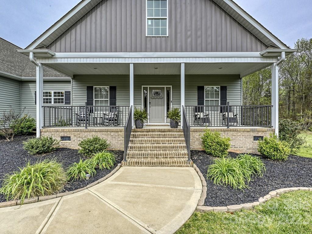 2111 Kingsburry Road York, SC 29745 - Photo 3 of 40 Gallery Image 3