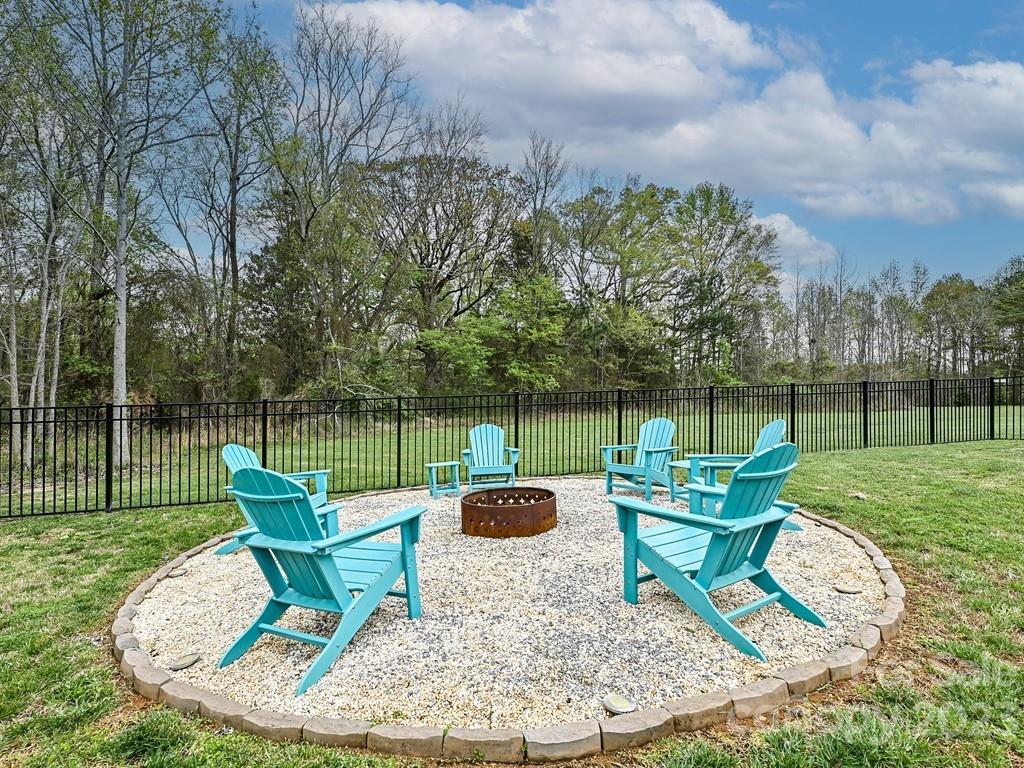 2111 Kingsburry Road York, SC 29745 - Photo 36 of 40 Gallery Image 36