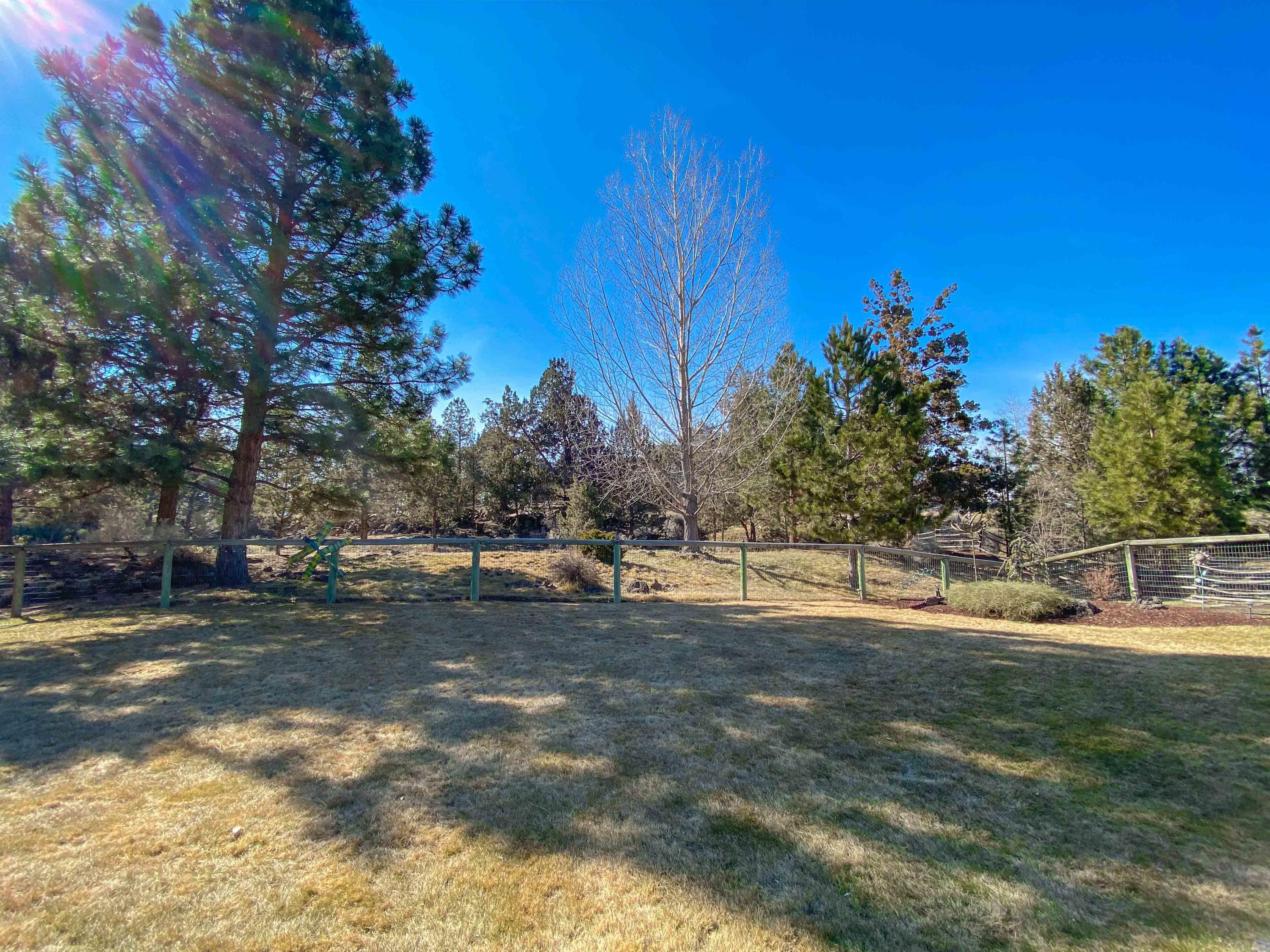 64943 Hunnell Road Bend, OR 97703 - Photo 62 of 70 IMG_9597
