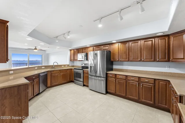 $523,000 | 551 Casa Bella Drive, Unit 501, Cape Canaveral, FL 32920