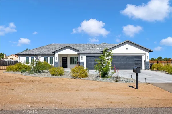 $550,000 | 12744 Pauhaska Road, Apple Valley, CA 92308