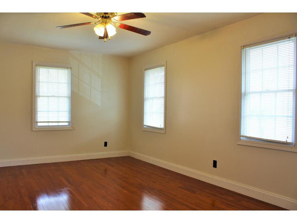 2590 Siam Road Elizabethton, TN 37643 - Photo 16 of 24 Upstairs bedroom