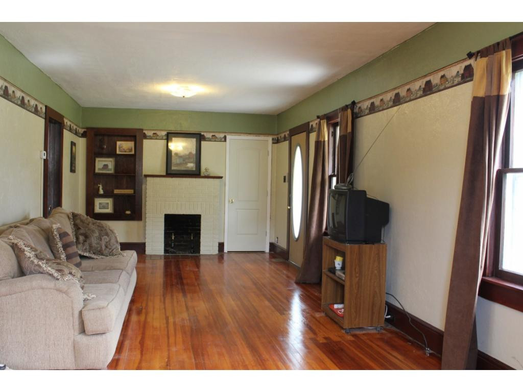 2590 Siam Road Elizabethton, TN 37643 - Photo 3 of 24 Photo 3