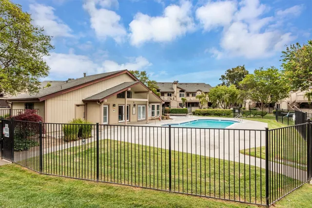 $449,999 | 432 Coyote Creek Circle, San Jose, CA 95116