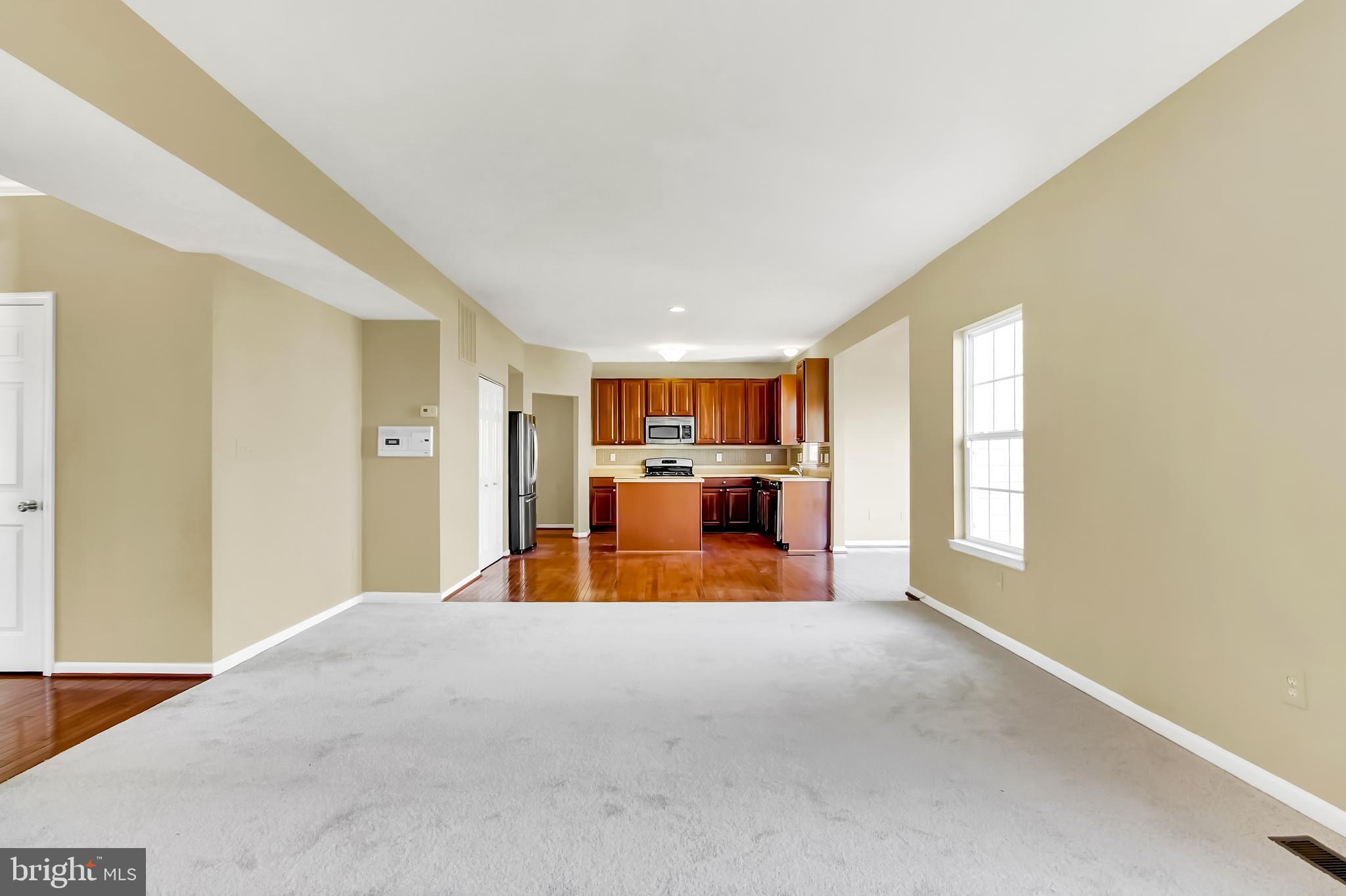 4721 Ridge Road Baltimore, MD 21236 - Photo 6 of 29 New Carpet 2020