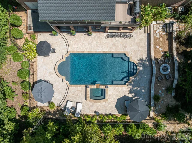 an aerial view of a house having outdoor space
