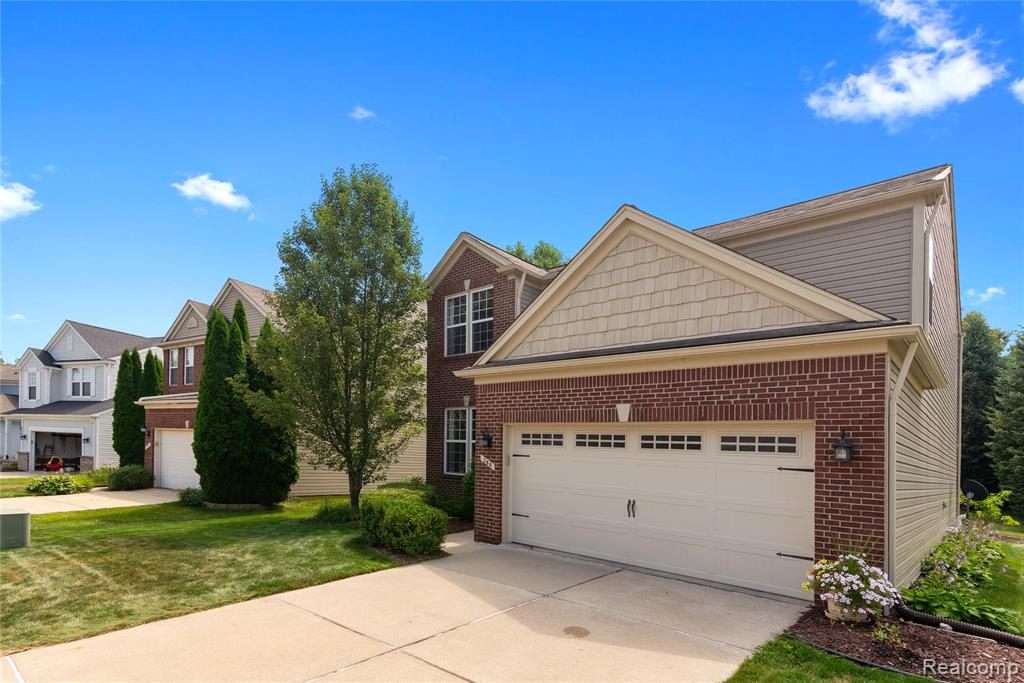 386 Otter Run Road Holly, MI 48442 - Photo 3 of 35