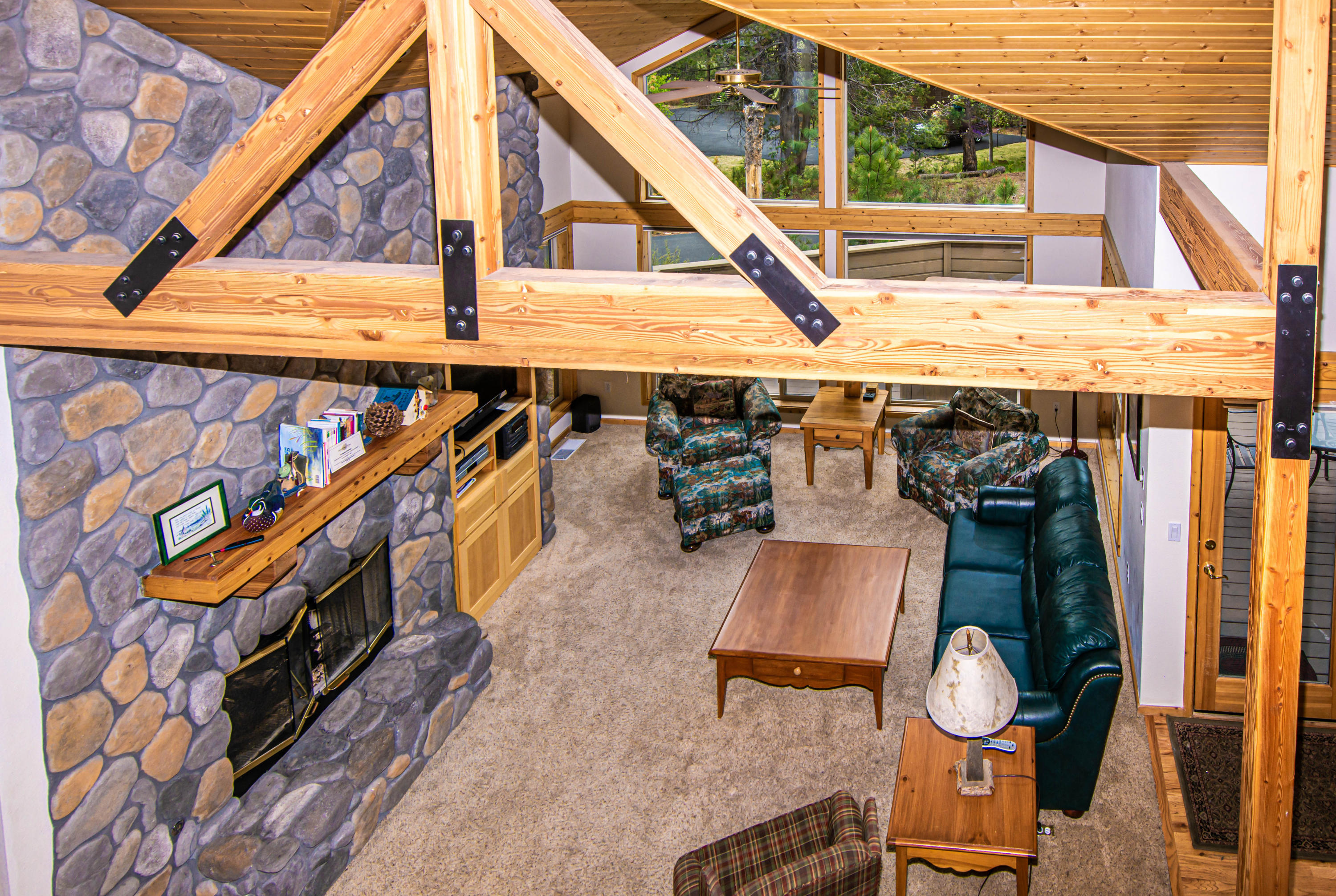 17917 Rhododendron Lane Sunriver, OR 97707 - Photo 5 of 25 RH - 5
