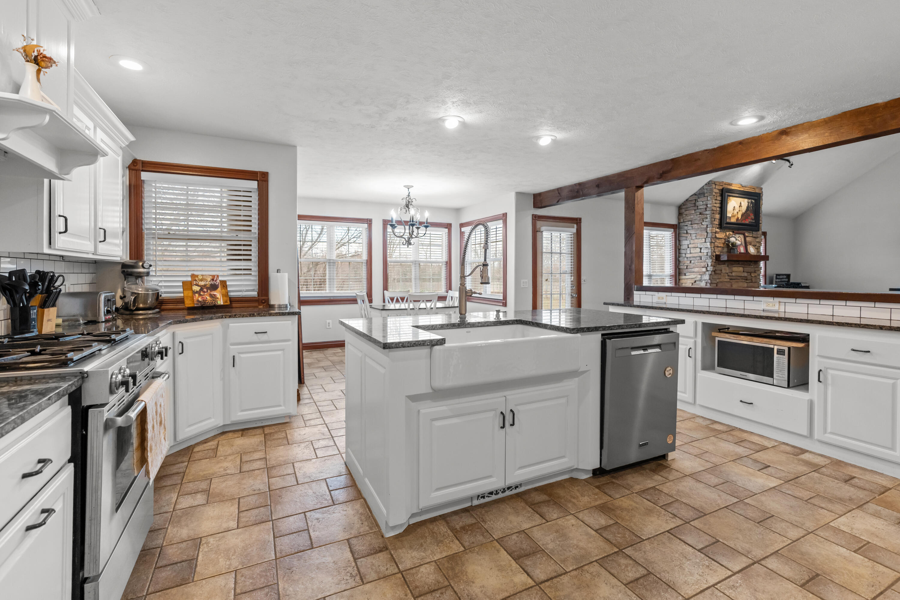 4547 South 136th Road Bolivar, MO 65613 - Photo 27 of 43 DSC02836
