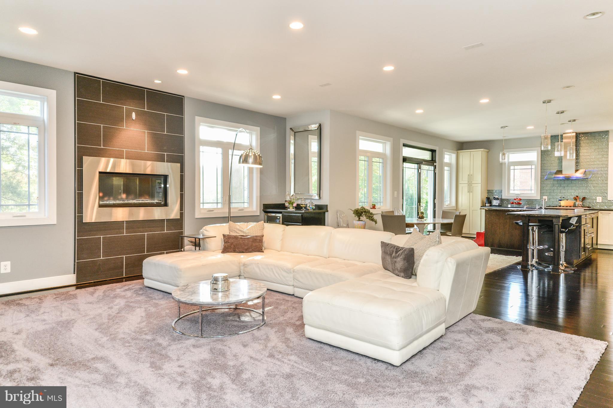 6931 Hector Road McLean, VA 22101 - Photo 4 of 30 Family Room