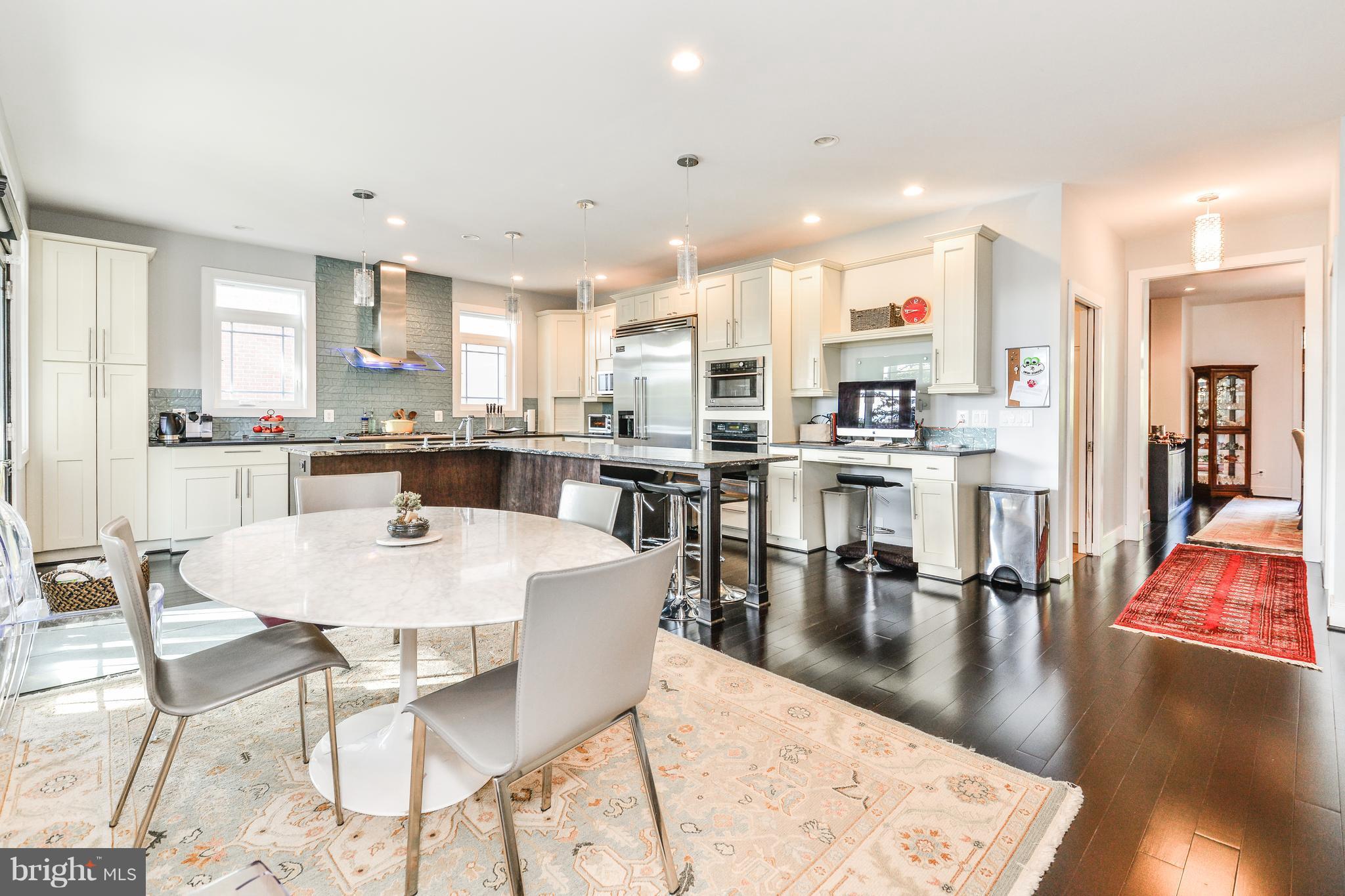 6931 Hector Road McLean, VA 22101 - Photo 10 of 30 Kitchen