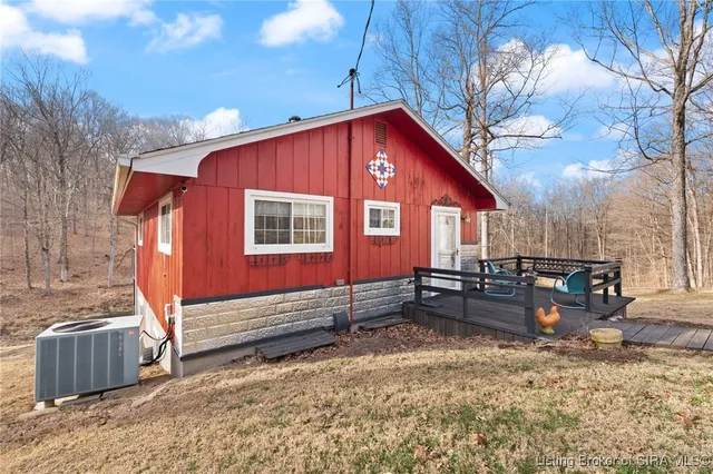 $400,000 | 7135 Bluestone Lk Drive, Pekin, IN 47165