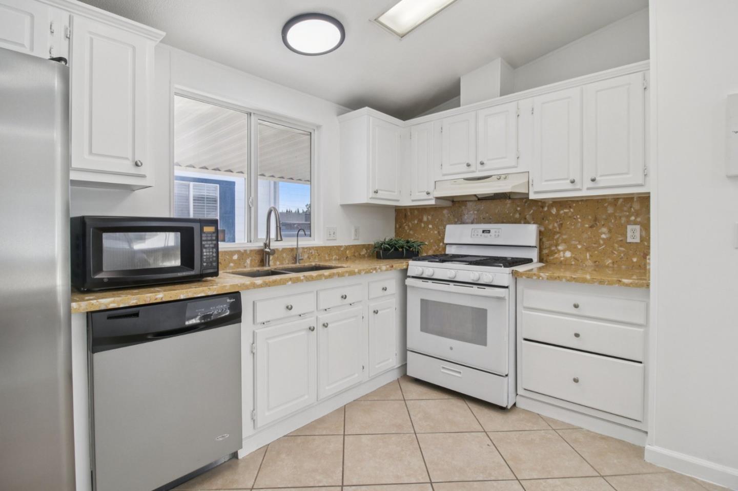 555 Umbarger Road, Unit 75 San Jose, CA 95111 - Photo 18 of 41